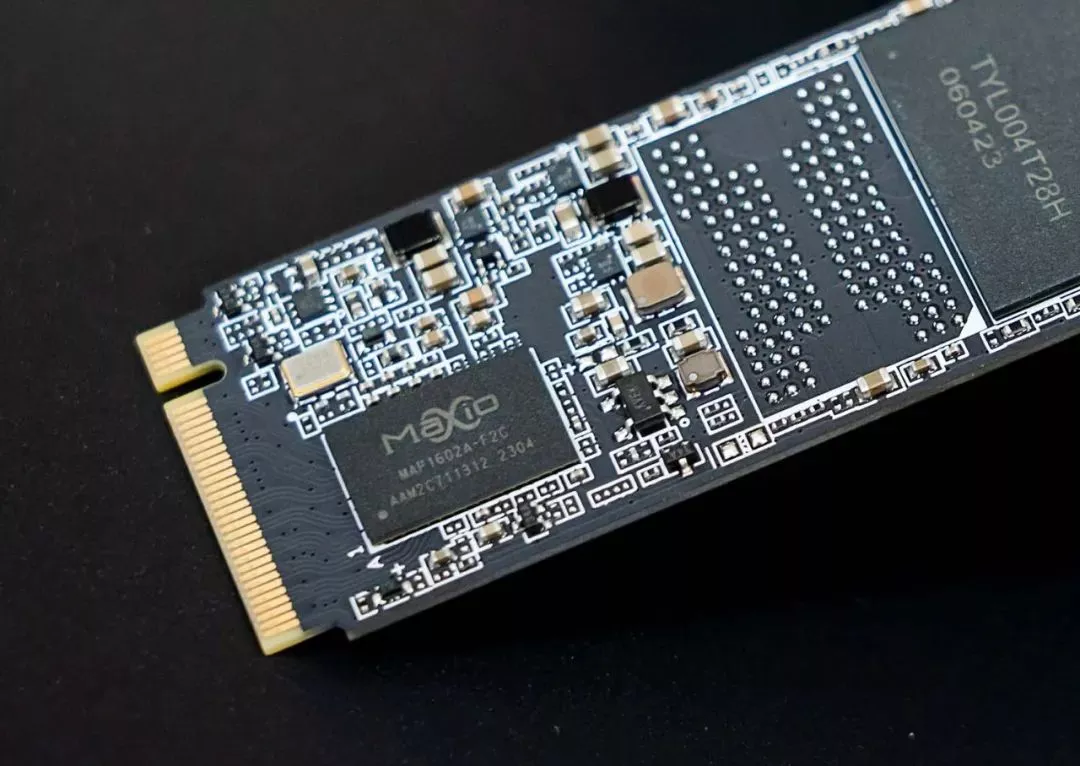 Review: KingBank KP260 Plus 1TB Reading at 7000MB/s - 金百达KINGBANK