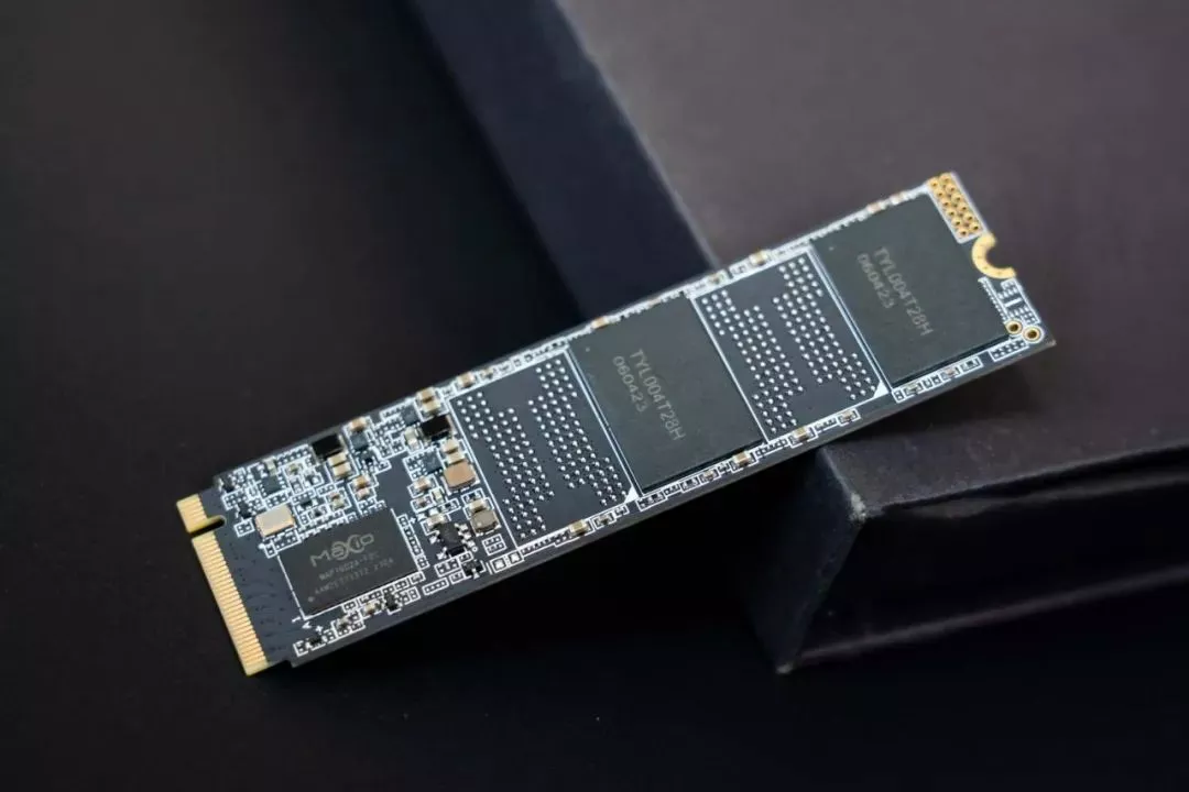 Review: KingBank KP260 Plus 1TB Reading at 7000MB/s - 金百达KINGBANK