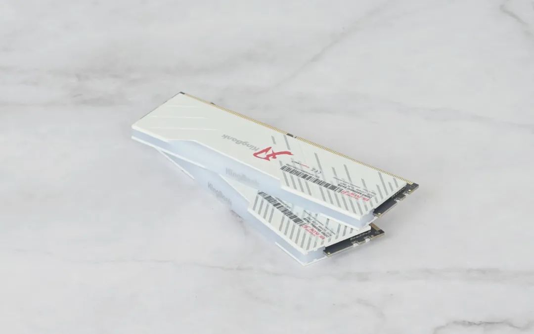 超速体验！金百达DDR5 6800MHz 24Gx2内存条测评！ - 金百达KINGBANK