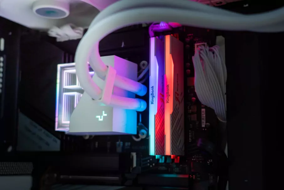 Review: Overclocked to 8200MHz? Watch KingBank DDR5 6800MHz Memory